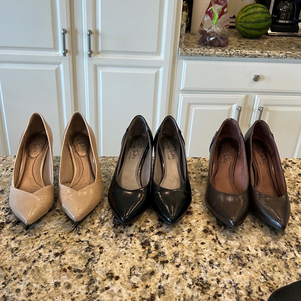 SOLD 3 pairs of Lifestride pumps! Black, Brown and Tan! THESE ALREADY SOLD